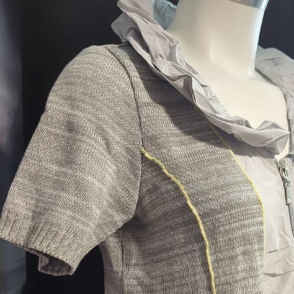 Gray Ruffled Women's Top - Picture 4 of 8